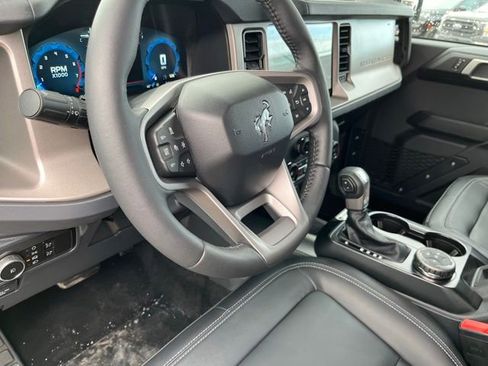 New 2025 Ford Bronco Outer Banks image 12
