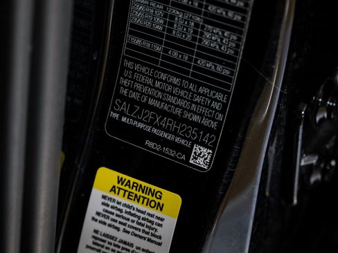 Used 2024 Land Rover Range Rover Evoque S image 63