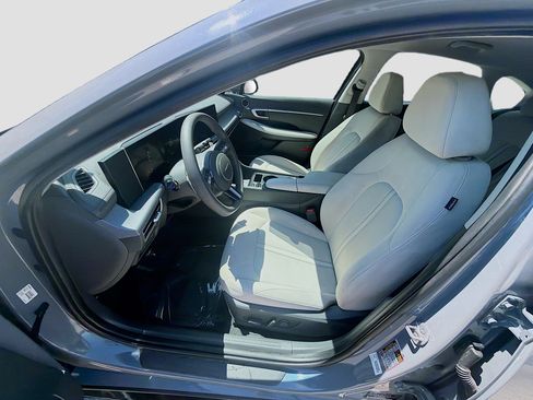 Used 2024 Hyundai Sonata SEL FWD image 18