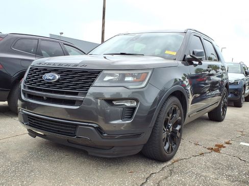 Used 2019 Ford Explorer Sport w/ Equipment Group 401A AWD/4WD image 2