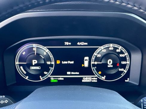 New 2025 Mitsubishi Outlander 4WD Plug-In Hybrid image 22