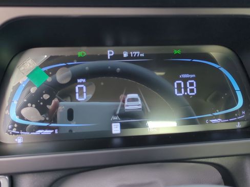 Used 2025 Hyundai Elantra Sport image 11