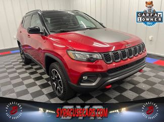 Used 2025 Jeep Compass Trailhawk AWD/4WD video 1