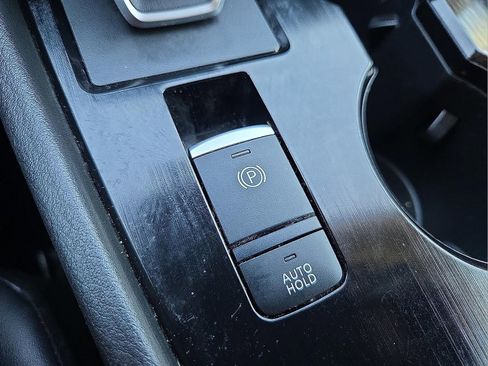 Used 2021 Nissan Rogue SV w/ Premium Package image 21