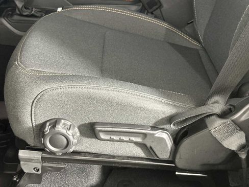 Used 2025 Jeep Wrangler Sport image 9