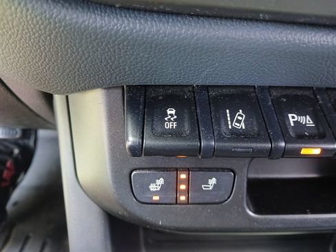 Used 2022 Chevrolet Colorado Z71 w/ Safety Package RWD image 24