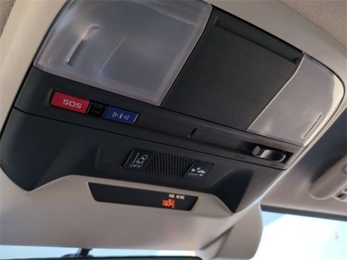 Certified 2021 Subaru Crosstrek 2.0i Premium image 22