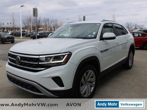 Used 2020 Volkswagen Atlas Cross Sport SE w/ Towing Package image 3