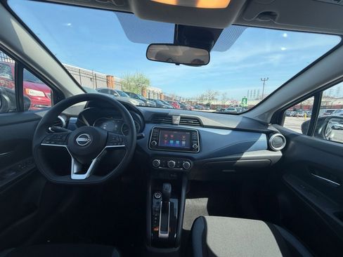 Used 2025 Nissan Versa SV image 33