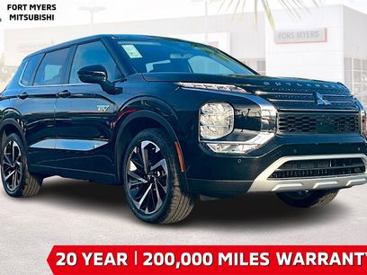 New 2025 Mitsubishi Outlander SE