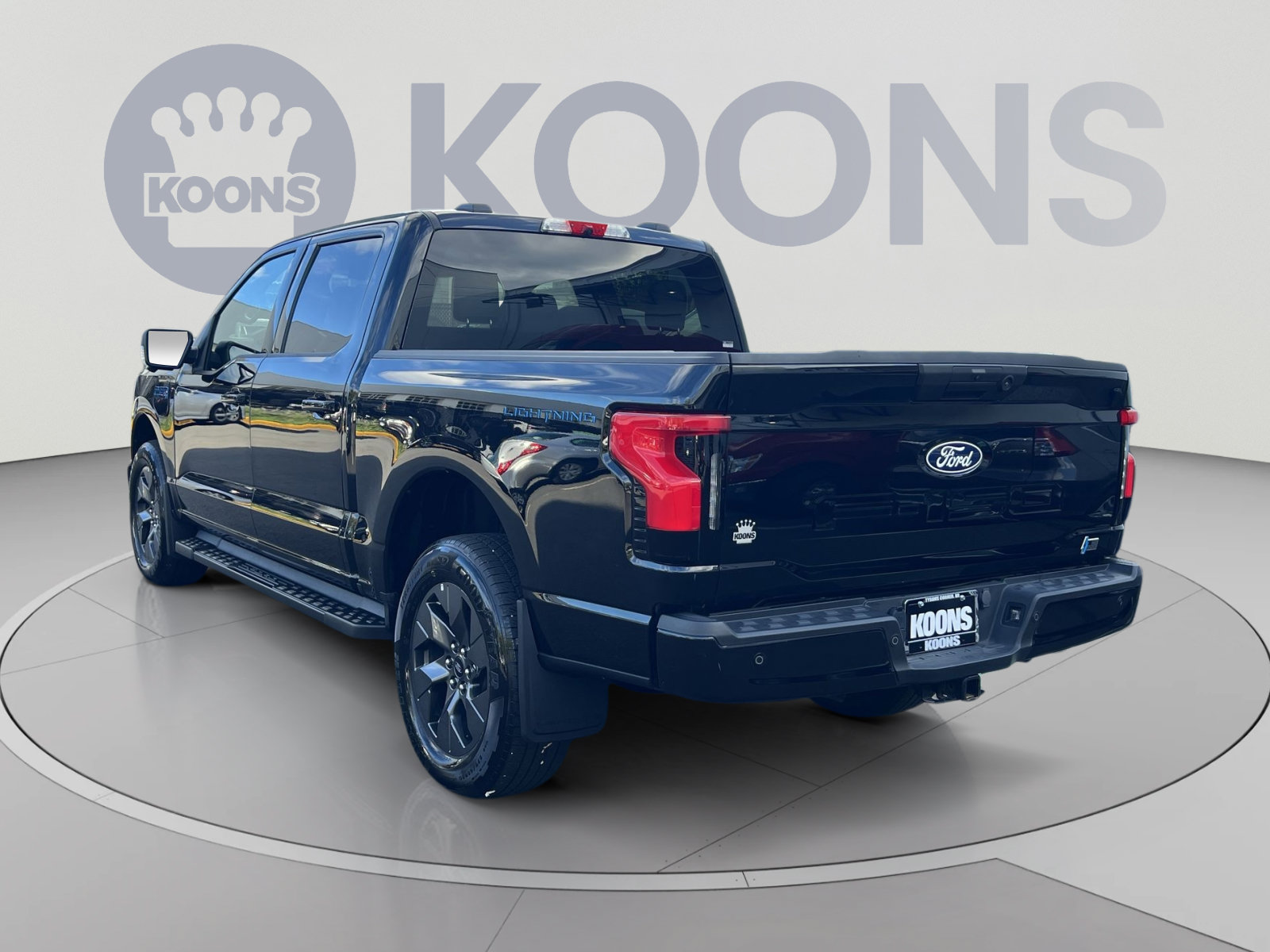 Used 2025 Ford F150 Lightning Flash AWD/4WD image 4