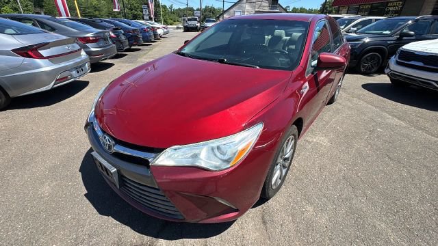 Used 2017 Toyota Camry XLE FWD image 1
