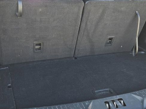 Used 2020 Ford Explorer XLT w/ Equipment Group 202A image 10