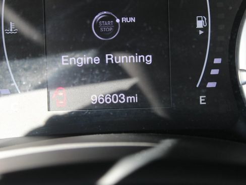 Used 2017 Jeep Renegade Latitude image 8