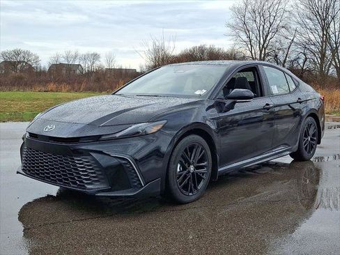 New 2026 Toyota Camry SE image 10