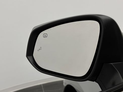 Used 2022 Toyota Sienna XLE image 13