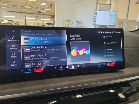 New 2026 BMW X5 xDrive50e w/ M Sport Package image 23