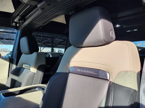 New 2026 GMC Hummer EV SUV image 21