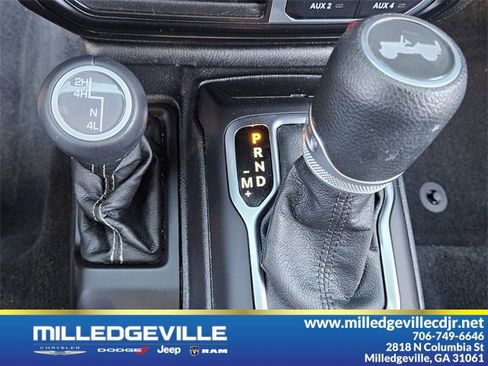 Used 2022 Jeep Wrangler Unlimited Sahara w/ Cold Weather Group image 24