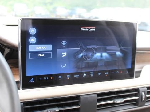 Certified 2023 Lincoln Corsair Reserve w/ Equipment Group 201A AWD/4WD image 25