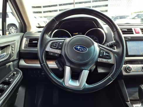 Used 2017 Subaru Outback 2.5i Limited AWD/4WD image 14