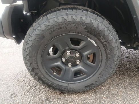 Used 2023 Jeep Wrangler Sport image 49