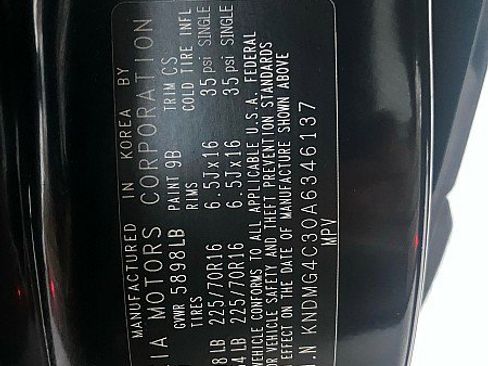 Used 2010 Kia Sedona LX image 10