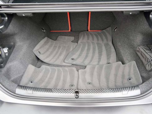 Used 2025 BMW M5 w/ Carbon Package image 8