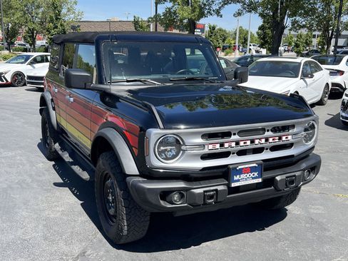 Used 2025 Ford Bronco Big Bend w/ Black Diamond Package AWD/4WD image 4