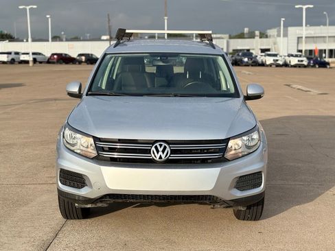 Used 2017 Volkswagen Tiguan S FWD image 5