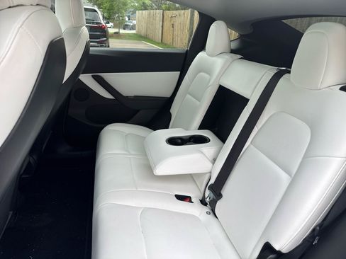 Used 2020 Tesla Model Y Long Range AWD/4WD image 15