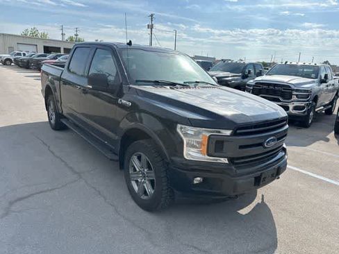 Used 2018 Ford F150 XLT w/ Equipment Group 302A Luxury AWD/4WD image 24