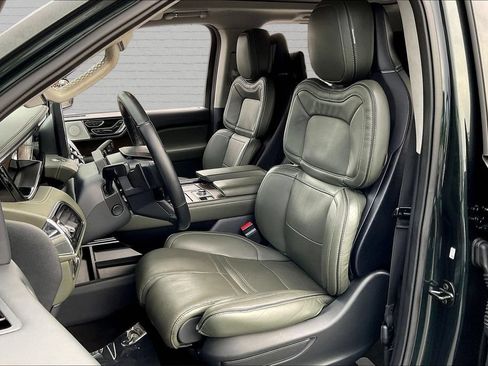 Used 2022 Lincoln Navigator Black Label AWD/4WD image 11