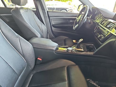 Used 2017 BMW 340i Sedan RWD image 10