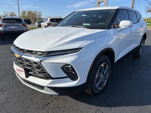 New 2026 Chevrolet Blazer LT w/ LPO, Floor Liner Package AWD/4WD image 9