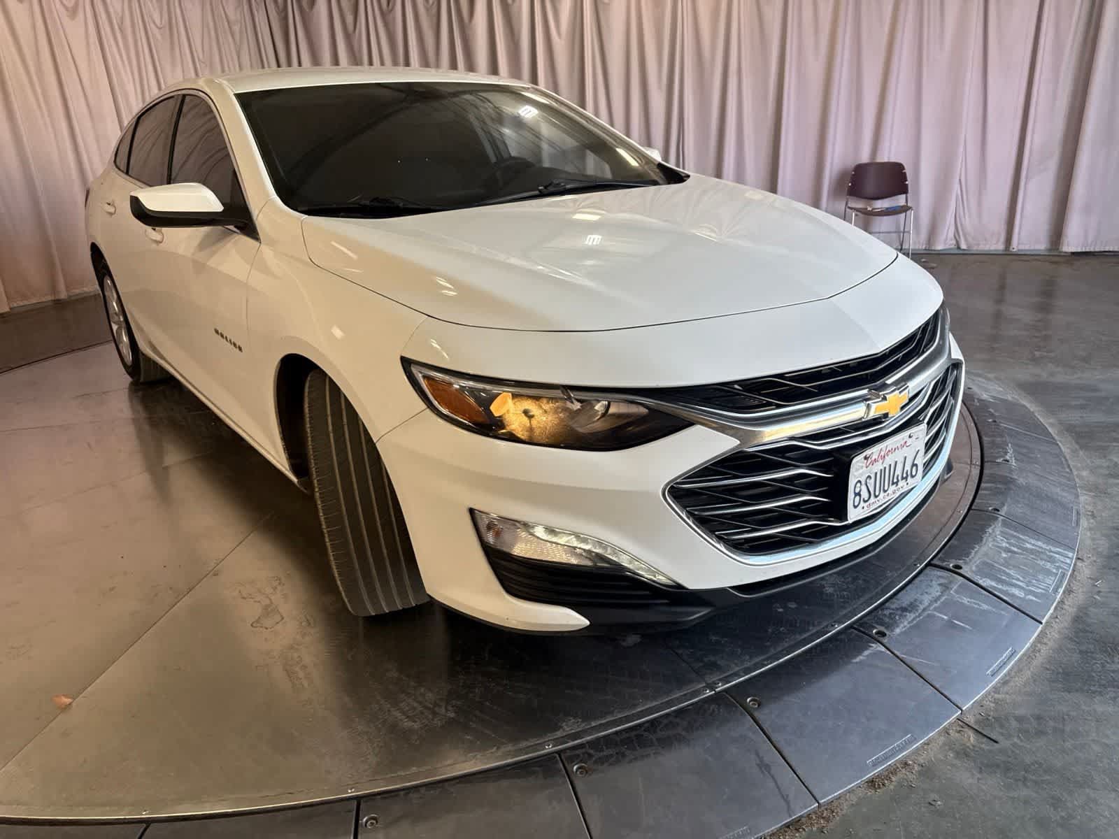 Used 2019 Chevrolet Malibu LT FWD image 3