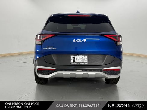 Used 2024 Kia Sportage EX FWD image 7