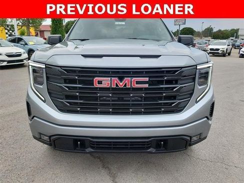 New 2026 GMC Sierra 1500 Elevation image 9