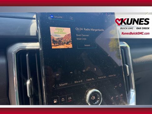 Used 2024 GMC Acadia Elevation AWD/4WD image 25