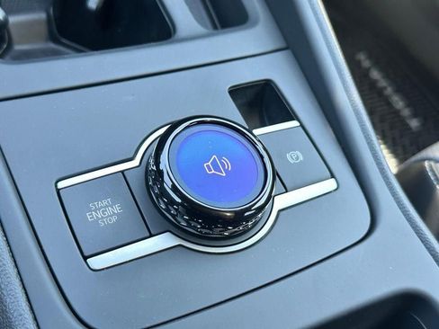 New 2026 Volkswagen Tiguan SE R-Line FWD image 17