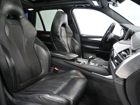 Used 2017 BMW X5 M image 21