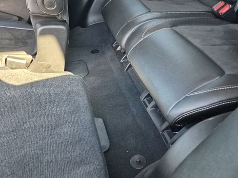 Used 2023 Jeep Grand Cherokee L Altitude image 29