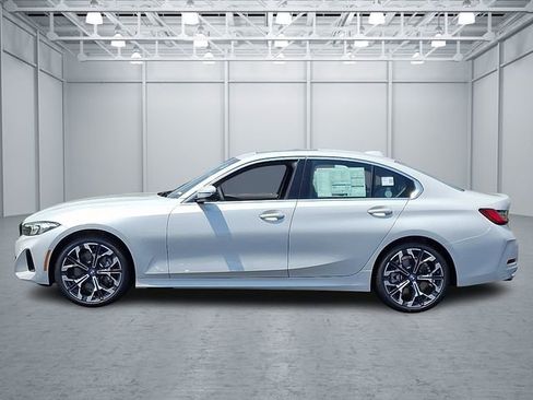 Certified 2025 BMW 330i xDrive Sedan w/ Premium Package image 7