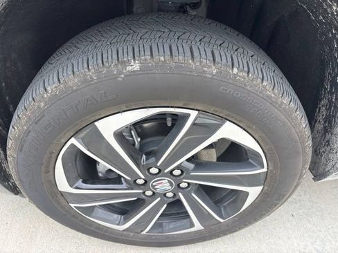 Used 2025 Buick Enclave Sport Touring FWD image 9