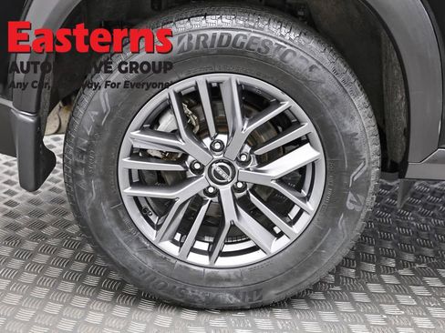 Used 2023 Nissan Rogue S AWD/4WD image 31