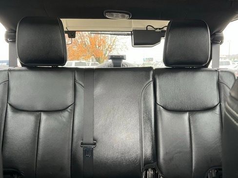 Certified 2018 Jeep Wrangler Unlimited Sahara w/ Connectivity Group image 19