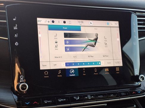 Used 2024 Jeep Wagoneer L Series II w/ Flexible Seating Group image 9