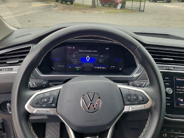 Used 2024 Volkswagen Tiguan SE AWD/4WD image 25