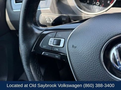 Used 2018 Volkswagen Tiguan SE w/ Panoramic Sunroof Package AWD/4WD image 41