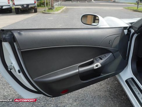 Used 2009 Chevrolet Corvette Convertible w/ Preferred Equipment Group RWD image 16